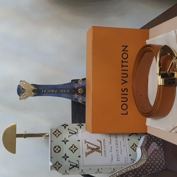 Authentic🧡 Louis Vuitton Epi Belt W/ LV BOX  💛Size : 110/ 44" US Size: 10-12 - Picture 1 of 10